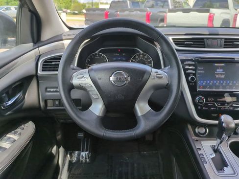 Used 2017 Nissan Murano SV FWD image 15