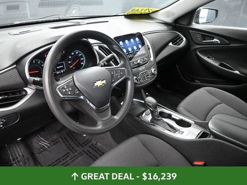 Used 2023 Chevrolet Malibu LT image 21