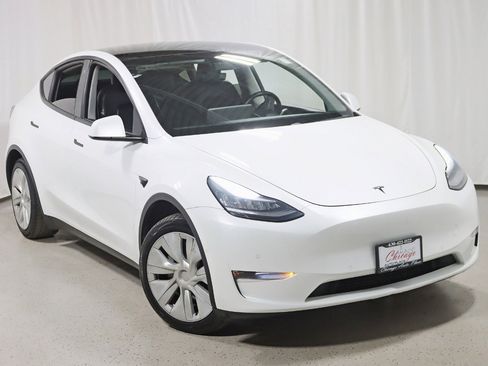 Used 2020 Tesla Model Y Long Range image 6