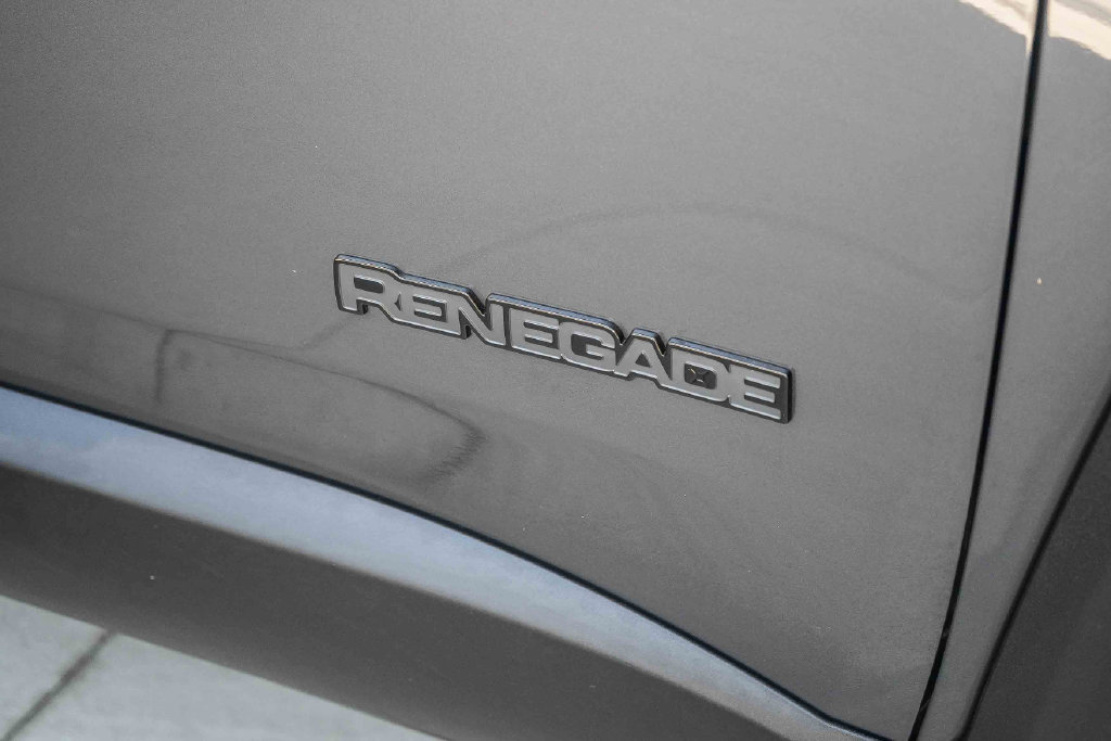 Used 2023 Jeep Renegade Altitude AWD/4WD image 10
