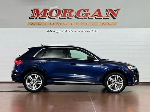 Used 2021 Audi Q3 2.0T Premium w/ Convenience Package AWD/4WD image 2