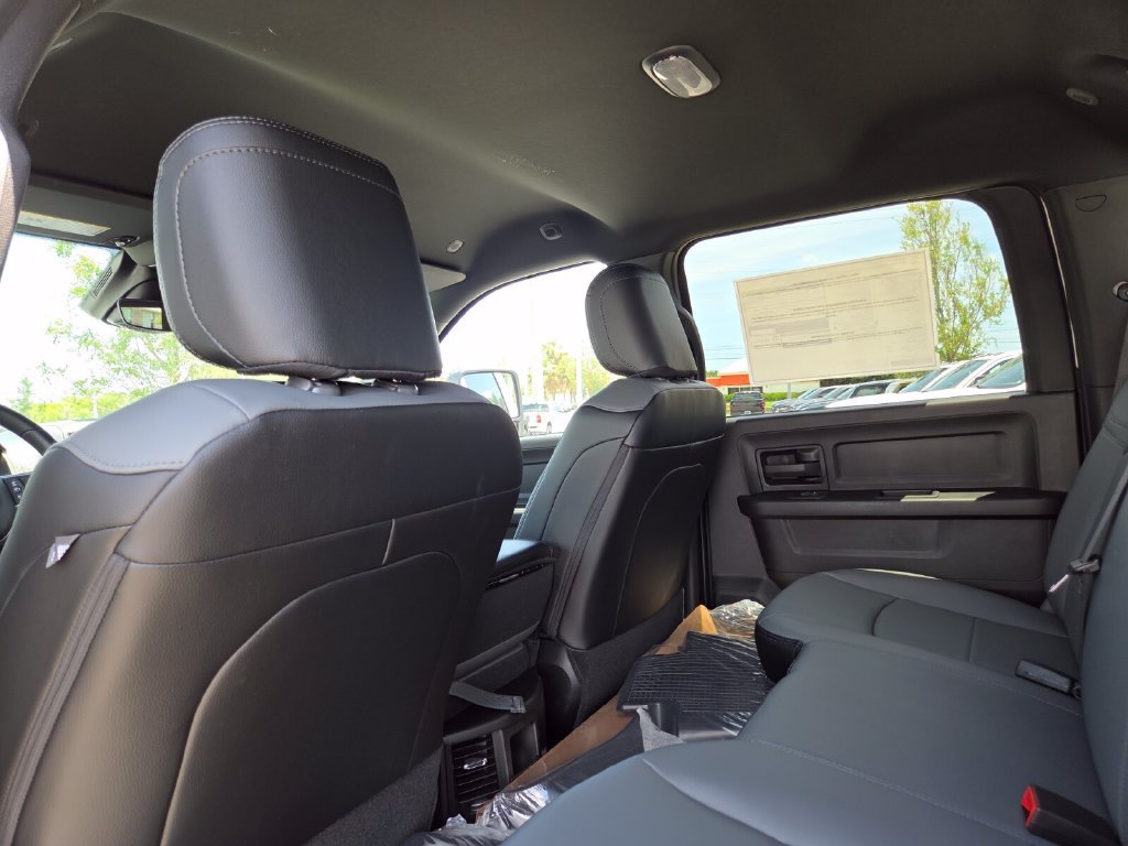 New 2026 RAM 3500 Tradesman AWD/4WD image 23