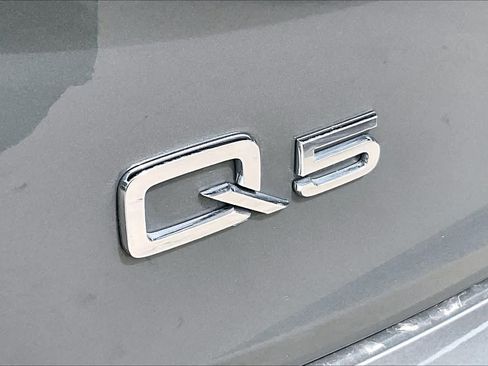 Used 2023 Audi Q5 2.0T Premium Plus w/ Premium Plus Package AWD/4WD image 31