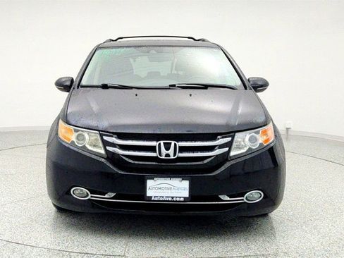 Used 2016 Honda Odyssey Touring Elite image 2