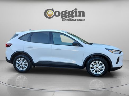 New 2026 Ford Escape Active image 7