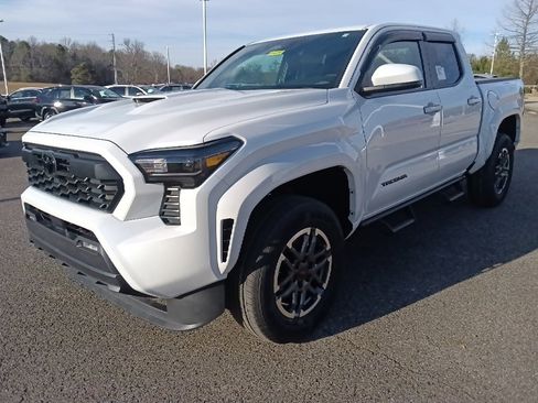 New 2026 Toyota Tacoma TRD Sport image 7