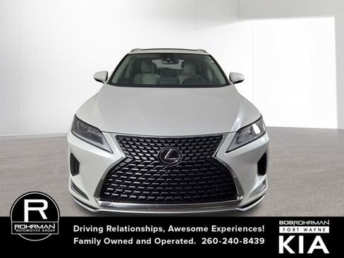 Used 2021 Lexus RX 350L FWD w/ Premium Package image 3