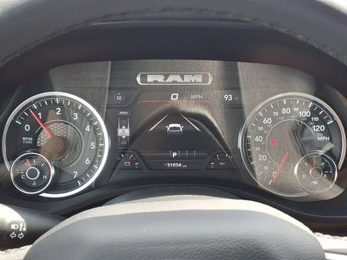 Used 2025 RAM 1500 Big Horn AWD/4WD image 11