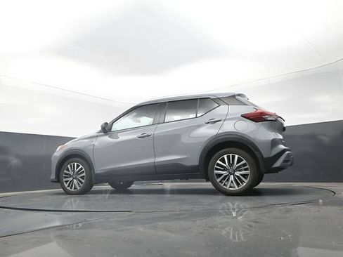 Used 2024 Nissan Kicks SV FWD image 17