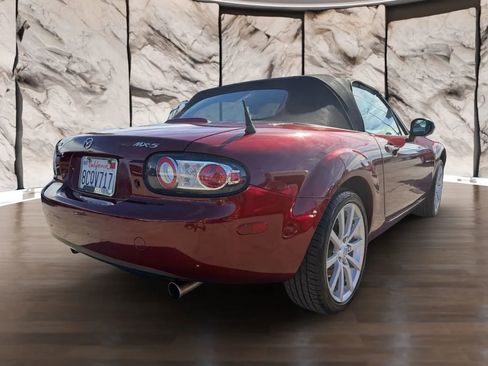 Used 2006 MAZDA MX-5 Miata Grand Touring image 6