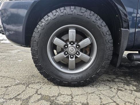 Used 2015 Nissan Titan PRO-4X w/ Pro-4x Luxury Package image 12