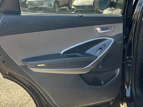 Used 2015 Hyundai Santa Fe Limited w/ Option Group 04 image 19