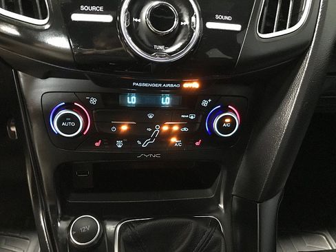 Used 2017 Ford Focus RS AWD/4WD image 30