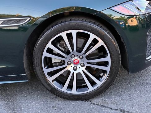 Used 2022 Jaguar XF R-Dynamic SE AWD/4WD image 53
