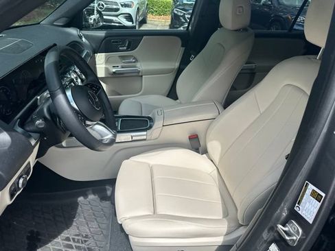 Used 2026 Mercedes-Benz GLB 250 image 12