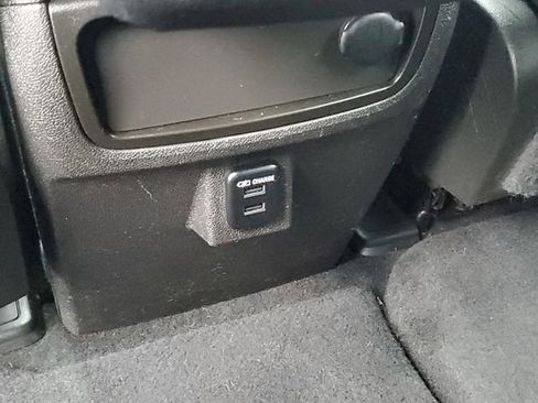 Used 2014 GMC Acadia SLE FWD image 12