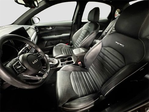 Used 2023 Kia Forte GT-Line w/ GT-Line Premium Package image 22