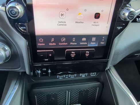 New 2026 RAM 1500 Laramie w/ Night Edition AWD/4WD image 36