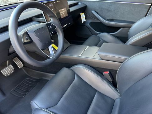 Used 2024 Tesla Model 3 Performance image 10