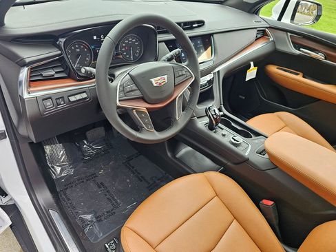 New 2026 Cadillac XT5 Premium Luxury w/ Driver Assist Package FWD image 19