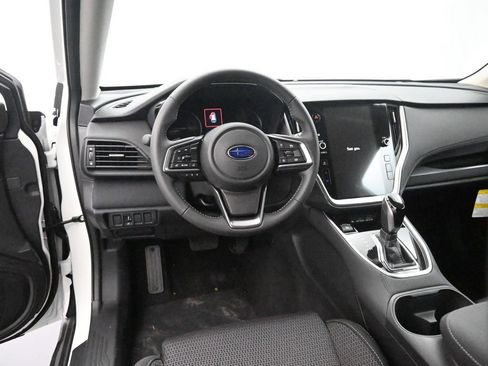 Used 2025 Subaru Outback Premium w/ Popular Package #1 AWD/4WD image 16