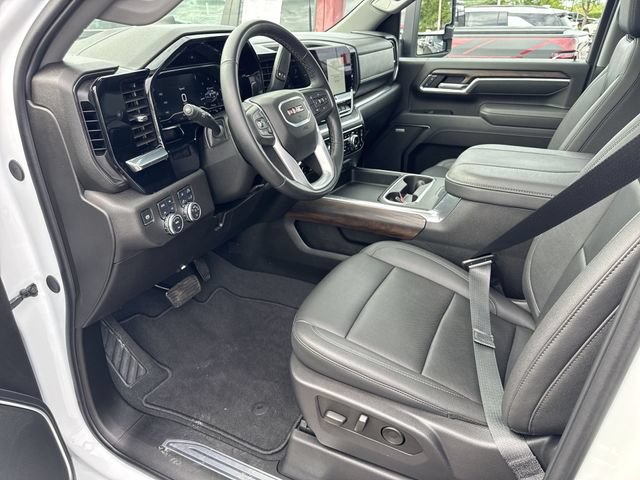 Used 2025 GMC Sierra 3500 SLT w/ SLT Convenience Package AWD/4WD image 12