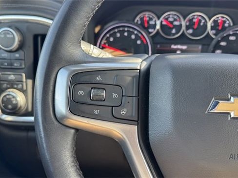 Used 2022 Chevrolet Silverado 1500 LT image 25