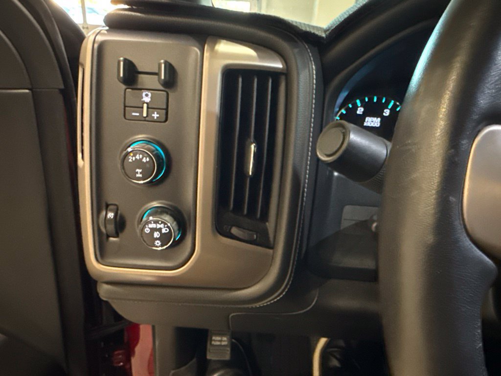 Used 2019 GMC Sierra 3500 Denali w/ Duramax Plus Package AWD/4WD image 33