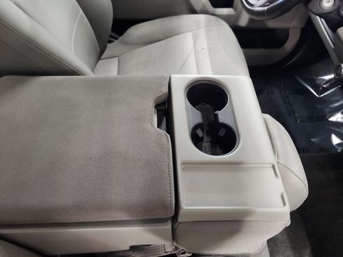 Used 2018 Ford F150 XLT w/ Equipment Group 302A Luxury AWD/4WD image 18