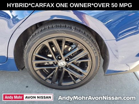 Used 2025 Toyota Camry SE FWD image 13