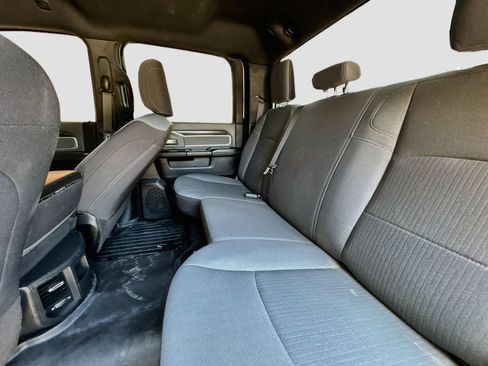 Used 2023 RAM 2500 Big Horn AWD/4WD image 24