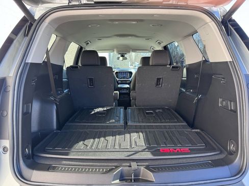 Used 2023 GMC Acadia SLE w/ Driver Convenience Package image 44