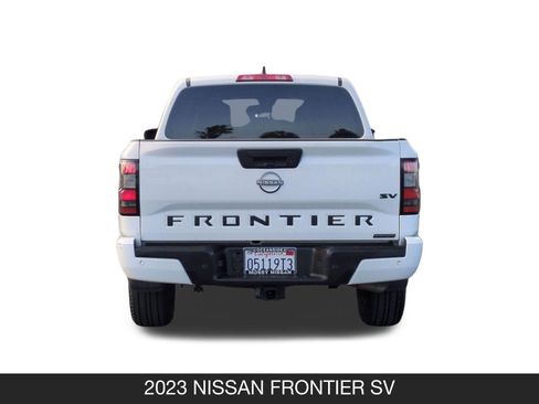 Used 2023 Nissan Frontier SV w/ Midnight Edition Package RWD image 9