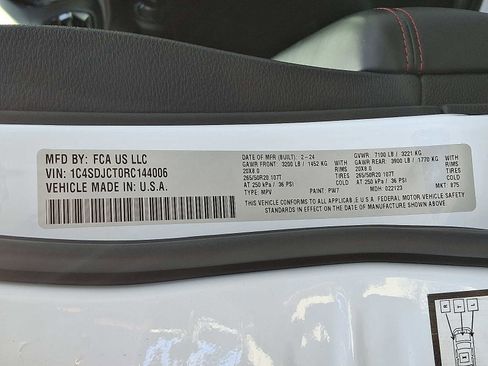 Certified 2024 Dodge Durango R/T image 30