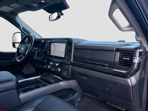 Used 2023 Ford F250 Lariat w/ Lariat Ultimate Package AWD/4WD image 31