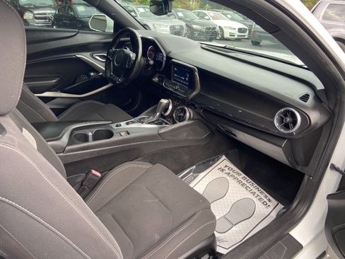 Used 2017 Chevrolet Camaro LT image 13