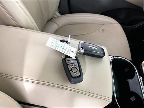 Used 2021 Lincoln Nautilus Reserve w/ Equipment Group 201A image 33