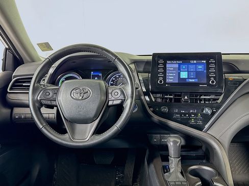 Used 2022 Toyota Camry SE FWD image 10