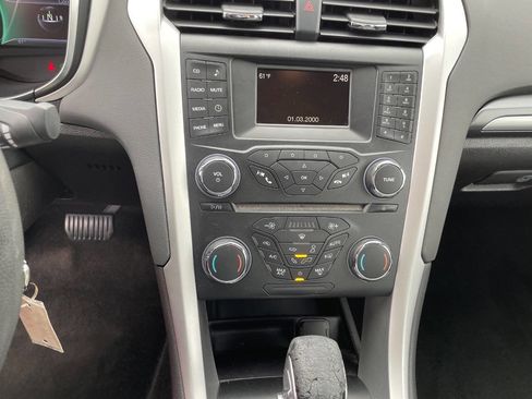 Used 2014 Ford Fusion S image 8