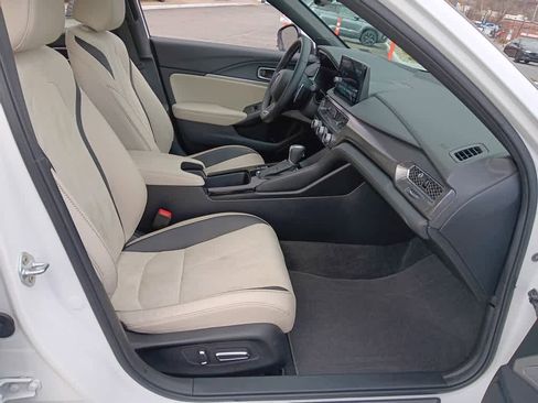 Used 2023 Acura Integra A-Spec image 11