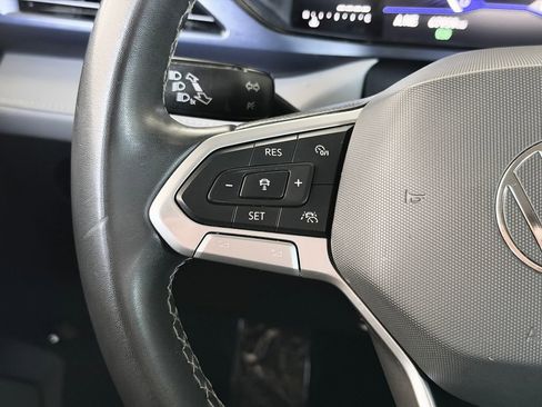 Used 2024 Volkswagen Taos SE image 13