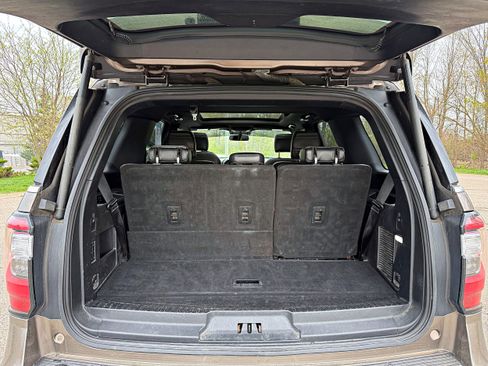 Used 2019 Ford Expedition Limited AWD/4WD image 23