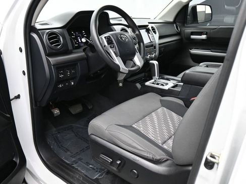 Used 2020 Toyota Tundra SR5 w/ SR5 Upgrade Package AWD/4WD image 2