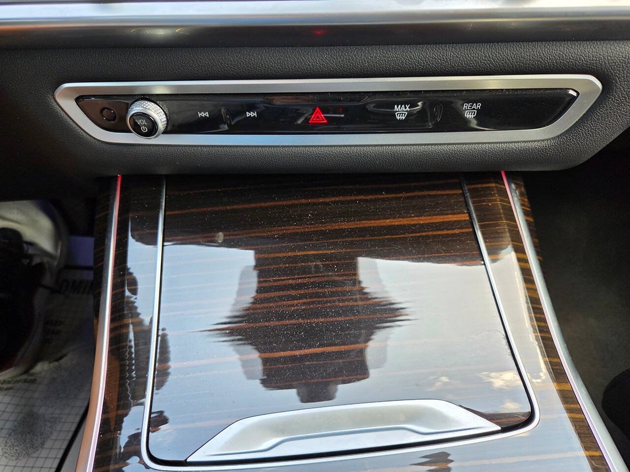 Used 2026 BMW X7 xDrive40i AWD/4WD image 23
