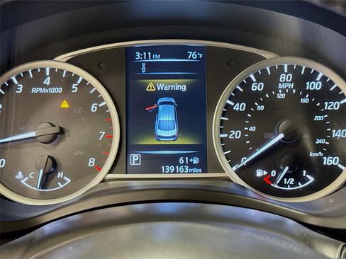 Used 2018 Nissan Sentra SV w/ Protection Package FWD image 12
