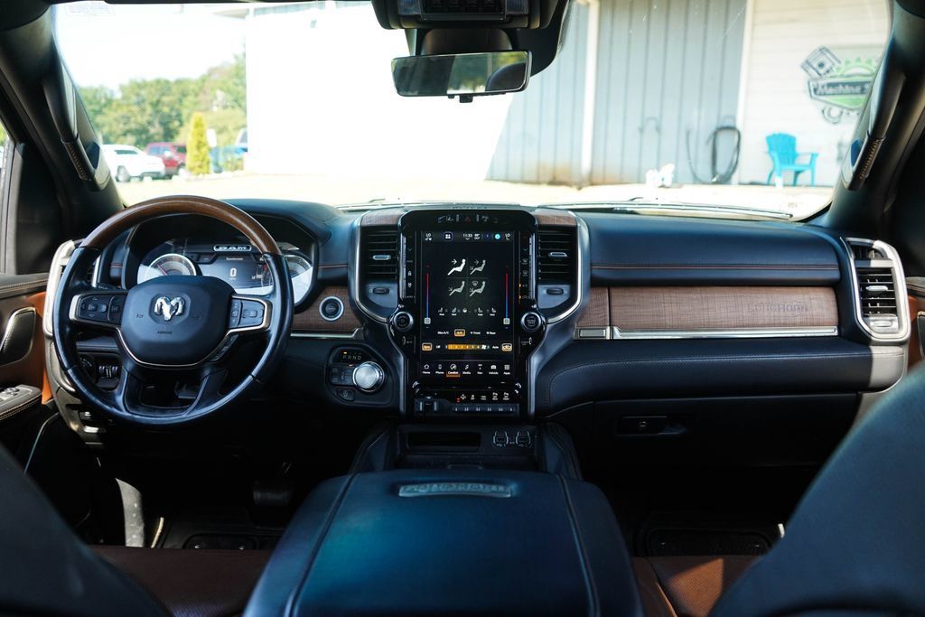 Used 2022 RAM 1500 Limited AWD/4WD image 10