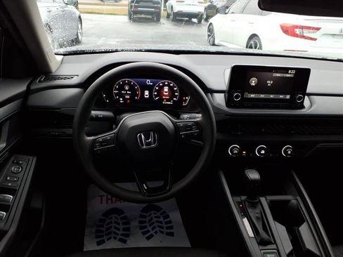 Used 2025 Honda Accord LX image 9