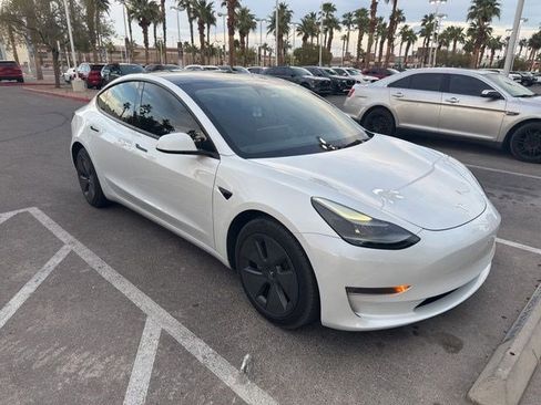 Used 2023 Tesla Model 3 Standard Range image 5