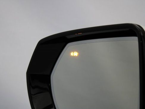 Used 2024 GMC Yukon XL Denali w/ Denali Reserve Package image 30