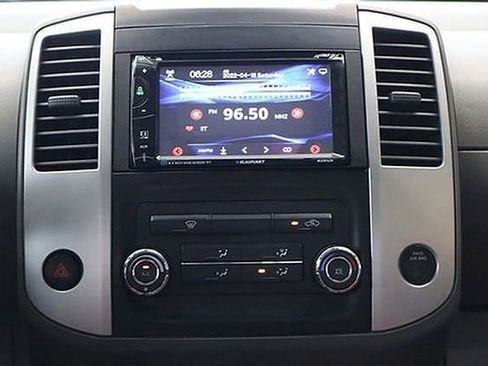 Used 2019 Nissan Frontier SV image 28